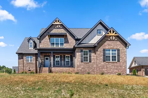 5268 Antler Creek Dr, Granite Falls, NC 28630