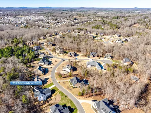 732 Misty Arbor Frd, Clover, SC 29710 photo 3