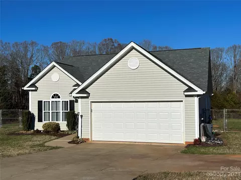 421 Webb Rd, Shelby, NC 28152 photo 2