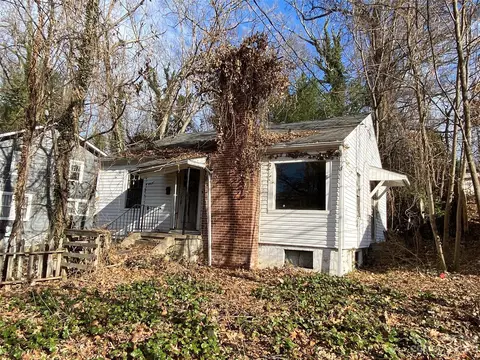 64 Druid Dr, Asheville, NC 28806