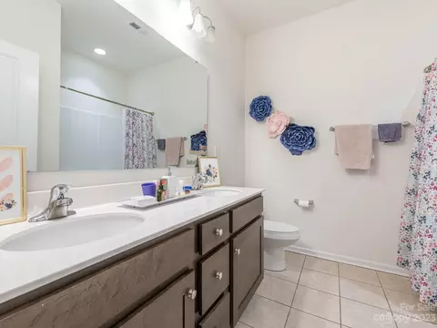 628 Amber Meadows Way, Tega Cay, SC 29708 photo 8