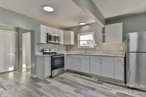 809 Connelly Springs Sw Rd SW, Lenoir, NC 28645