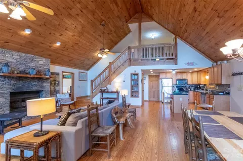 635 Spruce Patch Ln, Sylva, NC 28779 photo 22