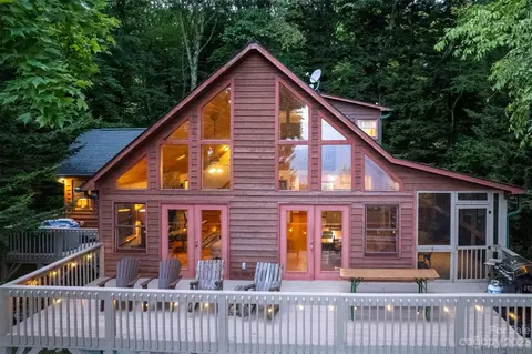 635 Spruce Patch Ln, Sylva, NC 28779 photo 2