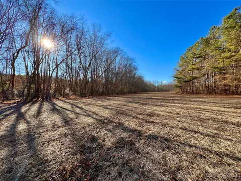 000 Semper Fidelis 9 Rd #9, Olin, NC 28660