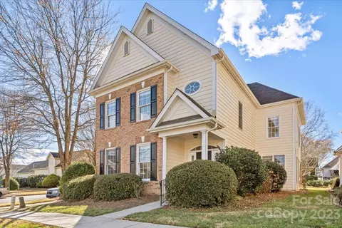 20221 Harroway Dr, Cornelius, NC 28031 photo 3
