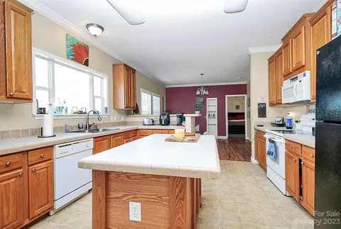 2075 Old Sullivan Rd, Lancaster, SC 29720 photo 10