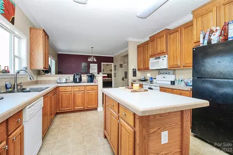 2075 Old Sullivan Rd, Lancaster, SC 29720 photo 13