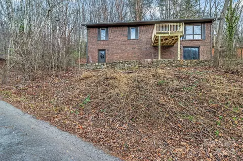 56 Blackgum Dr, Burnsville, NC 28714