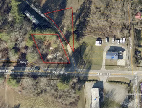 23 Brevard Knoll Dr, Hendersonville, NC 28792