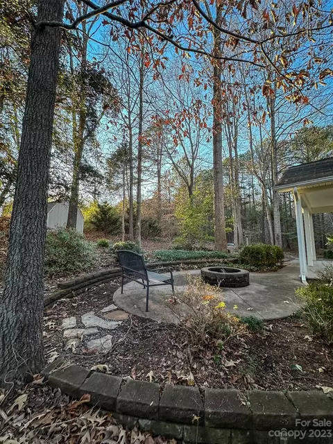 2975 Kay St, Conover, NC 28613 photo 4