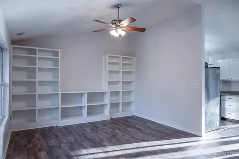 2975 Kay St, Conover, NC 28613 photo 6