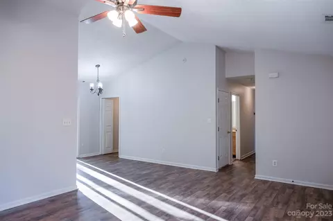 2975 Kay St, Conover, NC 28613 photo 9