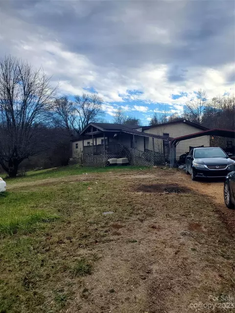 2727 Old Greenlee Rd, Marion, NC 28752