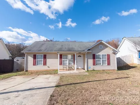 5417 Morning Breeze Ln, Charlotte, NC 28208
