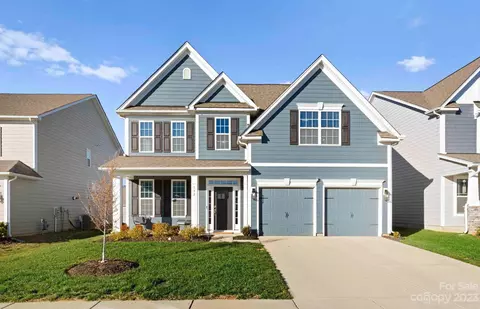 192 Longleaf Dr, Mooresville, NC 28117