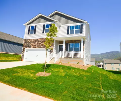 96 Farmwood Trl, Waynesville, NC 28786