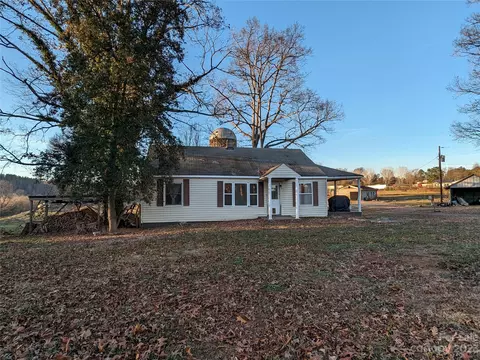 736 Mount Bethel Rd, Harmony, NC 28634