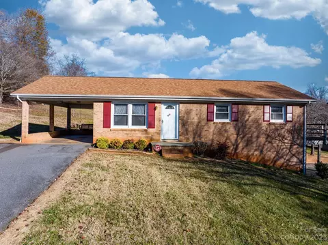 3630 Weyland Dr, Conover, NC 28613