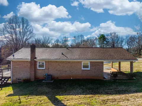 3630 Weyland Dr, Conover, NC 28613 photo 13
