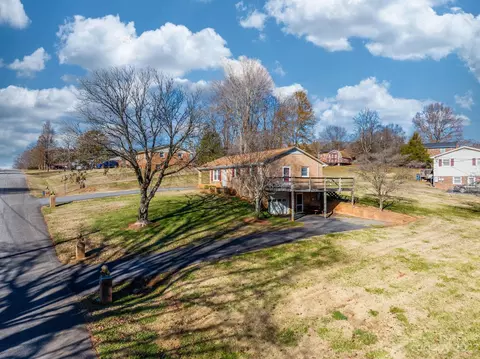 3630 Weyland Dr, Conover, NC 28613 photo 17