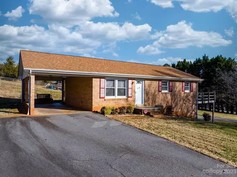 3630 Weyland Dr, Conover, NC 28613 photo 7