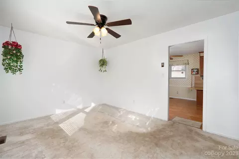3630 Weyland Dr, Conover, NC 28613 photo 28