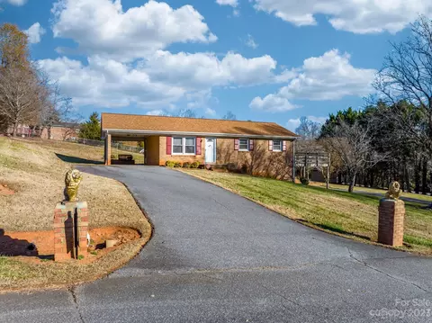 3630 Weyland Dr, Conover, NC 28613 photo 4
