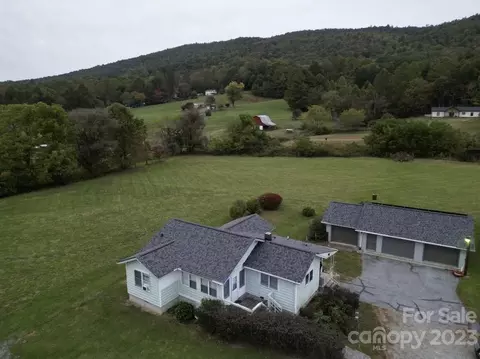 9448 Boylston Hwy, Mills River, NC 28759