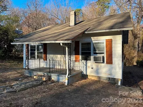 91 Beaver St, Tryon, NC 28782