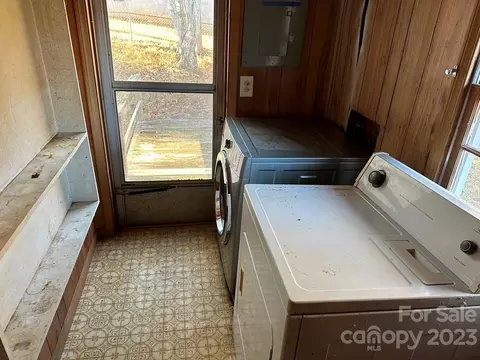 91 Beaver St, Tryon, NC 28782 photo 11