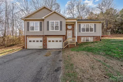 3017 Kay St, Conover, NC 28613 photo 25