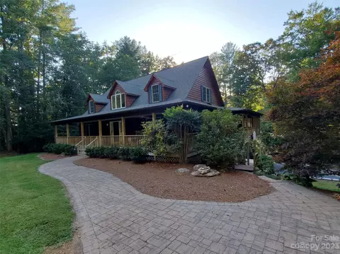 1375 Kinglet Dr, Morganton, NC 28655