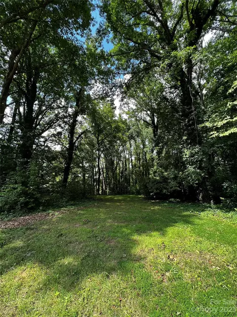 000 W Lowrance Ave, Mooresville, NC 28115