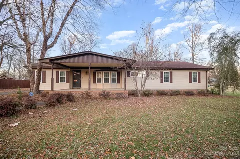417 Autumn Dr, Harrisburg, NC 28075
