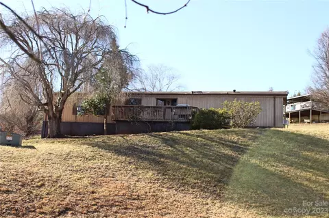 73 Beaver N Run N, Canton, NC 28716