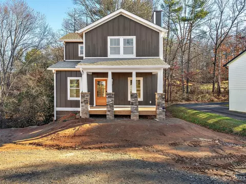 19 Ballard Rd, Weaverville, NC 28787