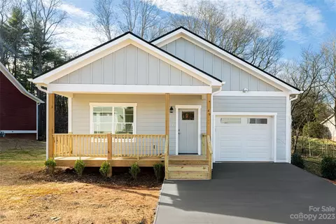 49 Greenwood Fields Dr, Asheville, NC 28804