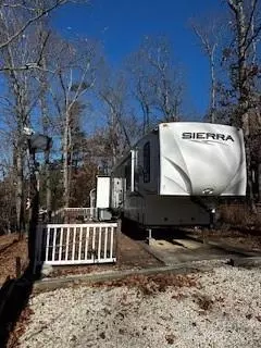 600 Dogwood Cir, Traphill, NC 28685