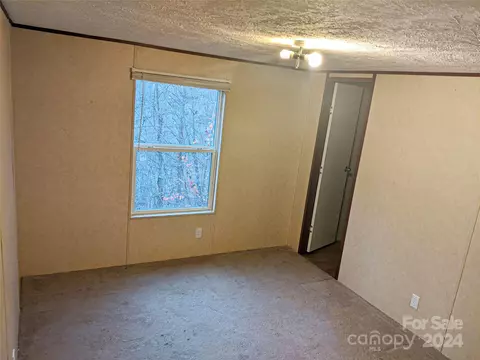 104 Walnut Dr, Leicester, NC 28748 photo 16