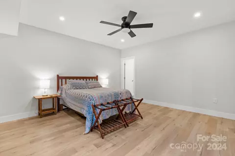 Bedroom - 32 Access Rd, Black Mountain, NC 28711 photo 3 of 4
