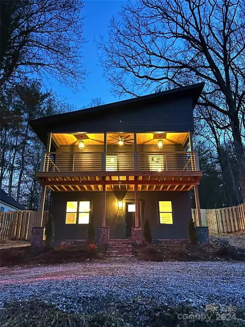 Exterior - 32 Access Rd, Black Mountain, NC 28711 photo 2 of 10
