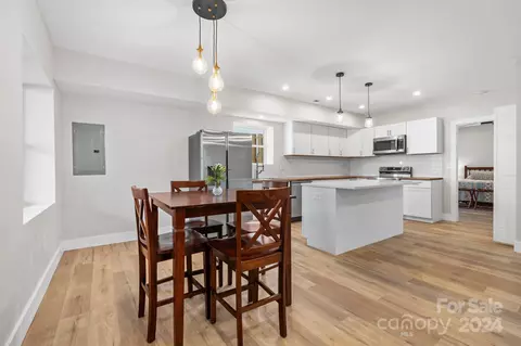 Kitchen - 32 Access Rd, Black Mountain, NC 28711 photo 5 of 5