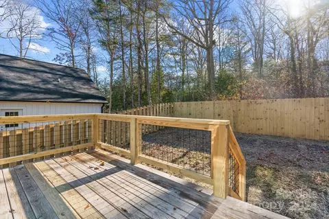Exterior - 32 Access Rd, Black Mountain, NC 28711 photo 9 of 10
