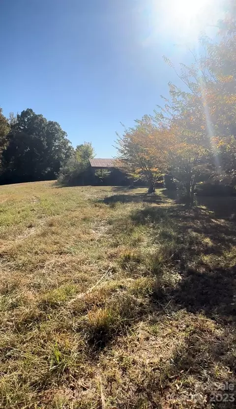 372 Hambright Rd, Clover, SC 29710 photo 4