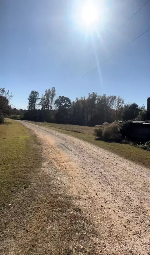 372 Hambright Rd, Clover, SC 29710