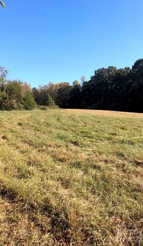 372 Hambright Rd, Clover, SC 29710 photo 5