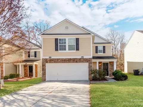 5919 Fazenda Dr, Charlotte, NC 28214