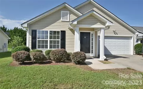 371 Soft Winds Village Dr, Rock Hill, SC 29730