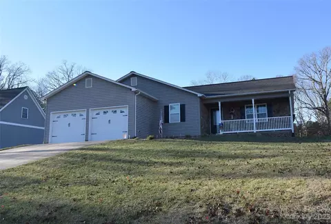 4623 Blair Dr, Lenoir, NC 28645
